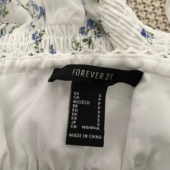 Forever 21 top scrunch tank floral white with blue flowers size small H237 - Picture 5 of 6